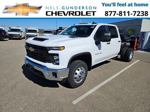 New 2025 Chevrolet Silverado 3500 W/T w/ WT Convenience Package AWD/4WD image 2