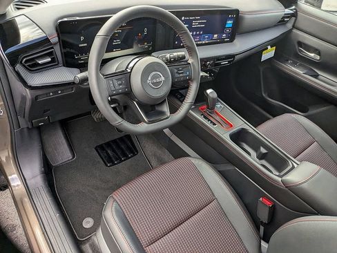 New 2026 Nissan Kicks SR w/ SR Premium Package AWD/4WD image 9