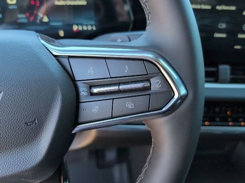 New 2026 Chevrolet Equinox LT w/ LPO, Floor Liner Package FWD image 17