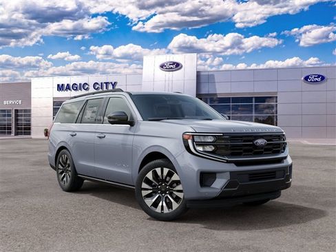 New 2027 Ford Expedition Platinum w/ Driver's Package AWD/4WD image 4