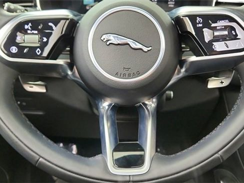 Used 2025 Jaguar F-PACE R-Dynamic S image 38