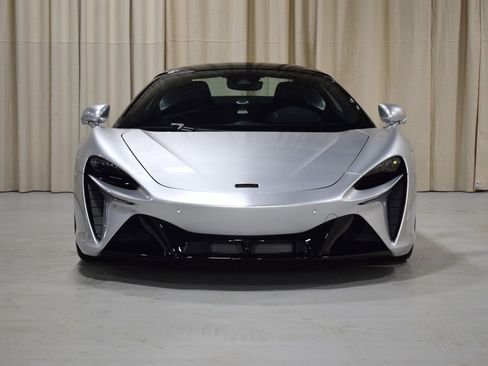 New 2025 McLaren Artura Spider image 9