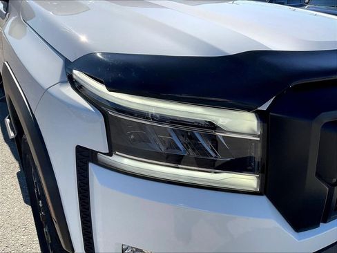 Used 2023 Nissan Frontier PRO-4X w/ Pro Convenience Package image 30