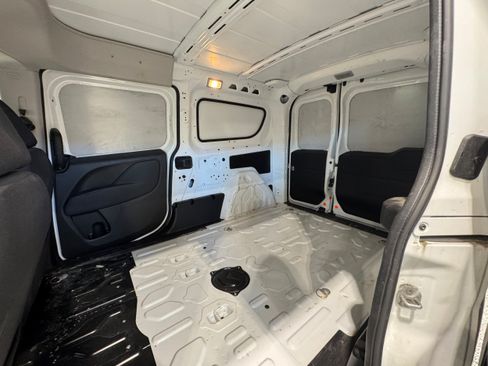 Used 2022 RAM ProMaster City Tradesman w/ Lights & Wheels Group FWD image 7