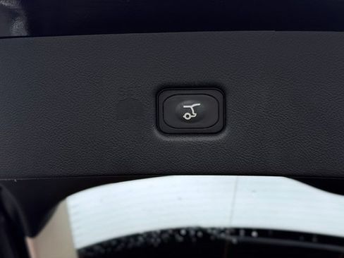 Used 2022 Lincoln Nautilus Reserve AWD/4WD image 14