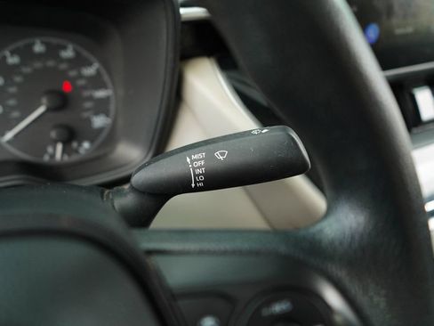 Used 2023 Toyota Corolla LE FWD image 31