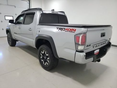Certified 2022 Toyota Tacoma TRD Off-Road w/ Technology Package AWD/4WD image 9
