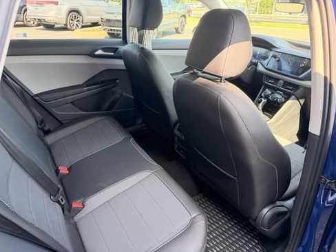 Certified 2024 Volkswagen Taos SE AWD/4WD image 20