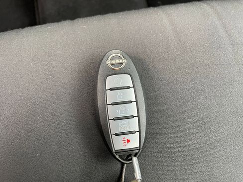 Used 2025 Nissan Altima 2.5 SV image 21