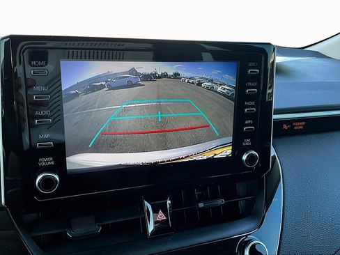 Used 2020 Toyota Corolla LE image 20