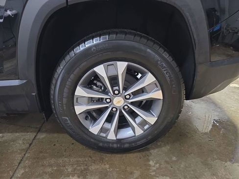 New 2026 Chevrolet Equinox LT w/ Convenience Package II image 33