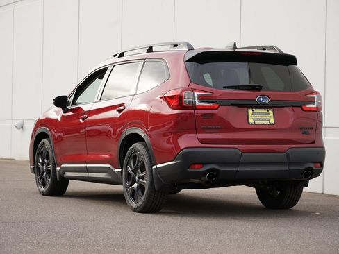 Used 2023 Subaru Ascent Onyx Edition image 5