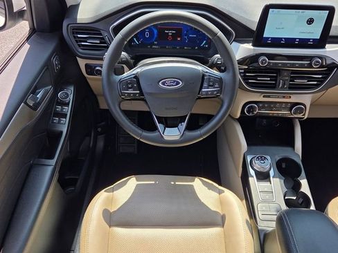 Used 2022 Ford Escape SEL w/ Technology Package image 13