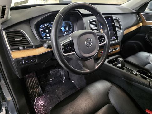 Used 2022 Volvo XC90 T8 Inscription Expression image 24