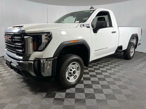 Used 2024 GMC Sierra 2500 Pro image 3
