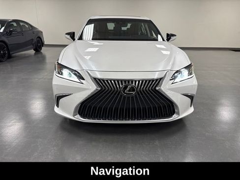 Used 2021 Lexus ES 250 w/ Premium Package AWD/4WD image 2