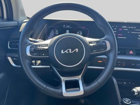 Used 2023 Kia Sportage EX image 12