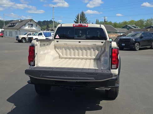 New 2026 Chevrolet Colorado Trail Boss AWD/4WD image 9