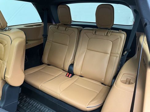 Used 2025 Lincoln Aviator Black Label w/ Jet Appearance Package AWD/4WD image 15