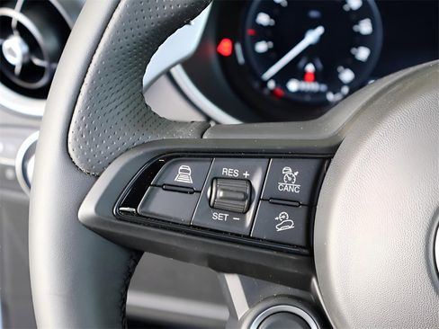 New 2025 Alfa Romeo Stelvio Sprint w/ Veloce Package image 31