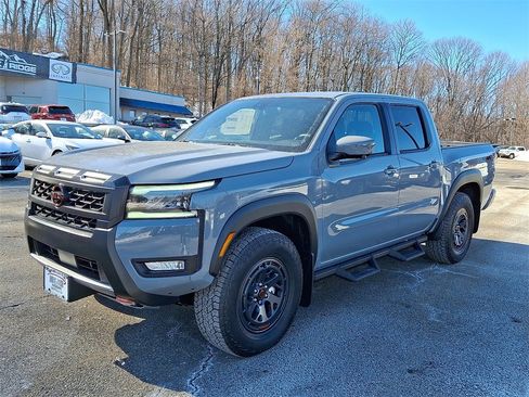 New 2026 Nissan Frontier PRO-4X w/ Pro-4x Convenience Package image 3