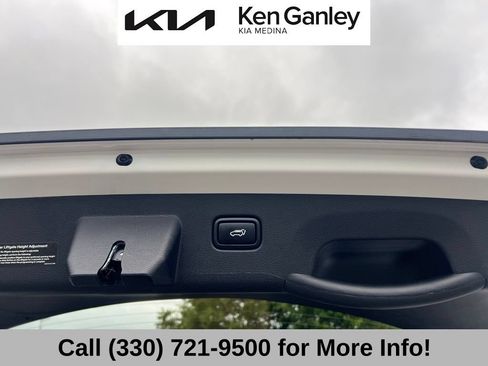 Certified 2026 Kia Sportage EX w/ EX Panorama Roof Package FWD image 51