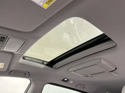 Used 2023 Honda Odyssey Touring image 24