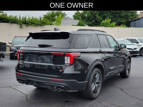 Used 2025 Ford Explorer ST AWD/4WD image 4