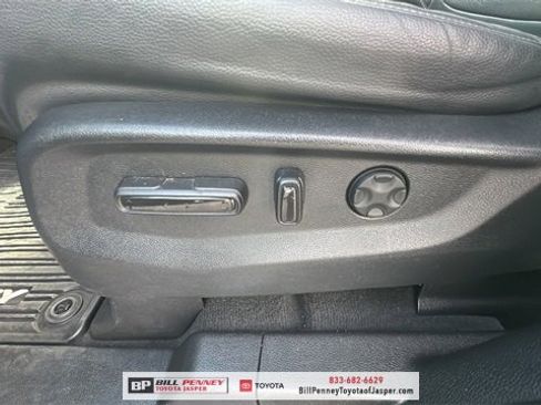 Used 2023 Honda Odyssey Touring image 16