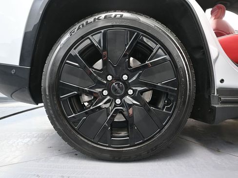 Used 2025 Jeep Wagoneer S Launch Edition image 15