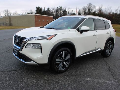 Used 2022 Nissan Rogue Platinum w/ Head-Up Display Package image 5