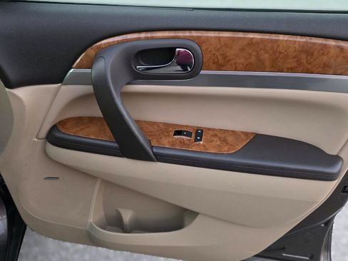 Used 2009 Buick Enclave CXL w/ Entertainment Package #3 image 19