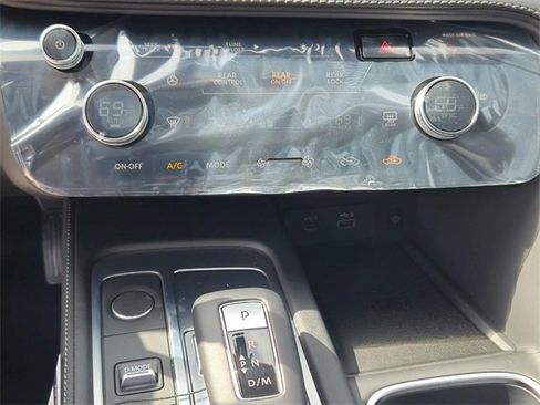 Certified 2025 INFINITI QX60 Pure image 20