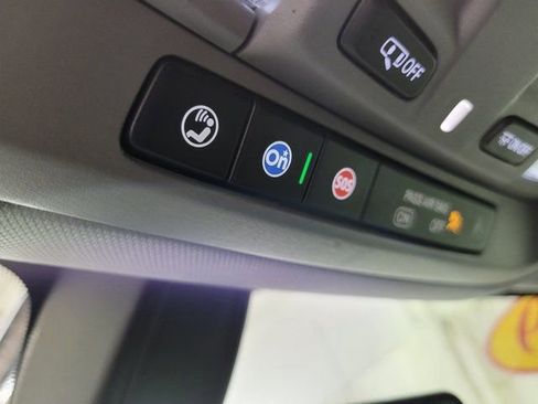 Used 2019 GMC Sierra 1500 SLE image 28