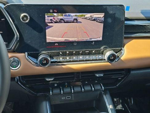 New 2026 GMC Canyon AT4 AWD/4WD image 16