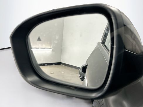 Used 2023 Nissan Rogue SV image 16