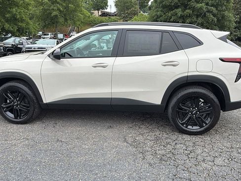 New 2026 Chevrolet Trax ACTIV FWD image 9