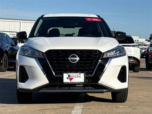 Certified 2023 Nissan Kicks S image 3