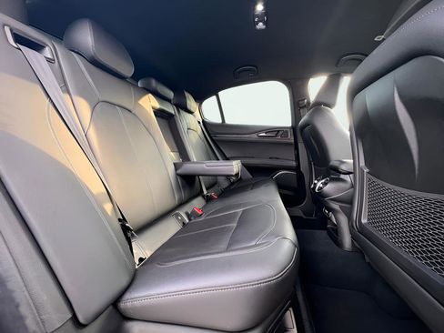 Used 2023 Alfa Romeo Stelvio Sprint image 28