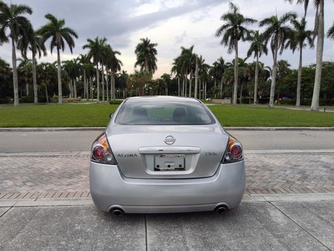 Used 2009 Nissan Altima 2.5 SL w/ SL Pkg FWD image 15