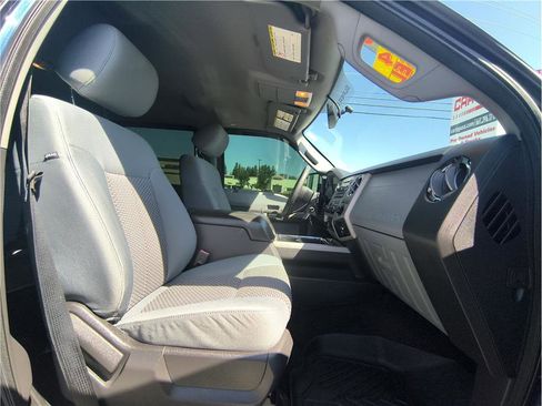 Used 2013 Ford F250 XLT w/ Chrome Pkg image 14