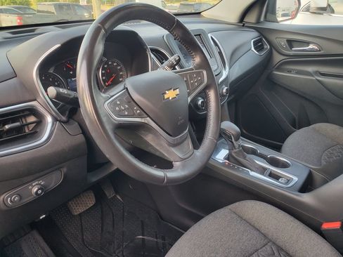 Used 2022 Chevrolet Equinox LT FWD image 10