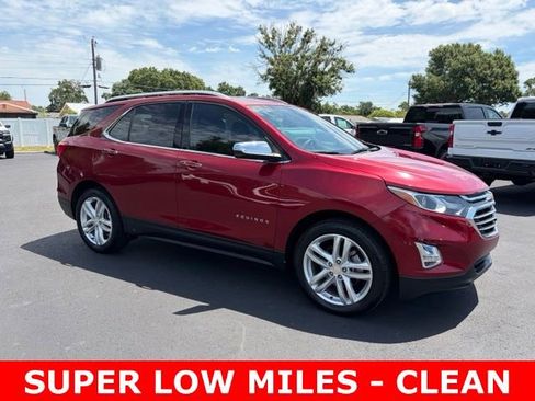 Used 2018 Chevrolet Equinox Premier FWD image 1