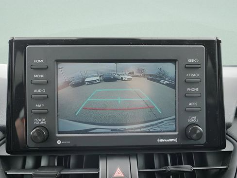 Used 2021 Toyota RAV4 LE AWD/4WD image 32