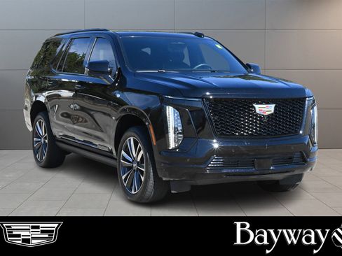 Certified 2025 Cadillac Escalade Sport w/ LPO, Floor Liner Package image 3