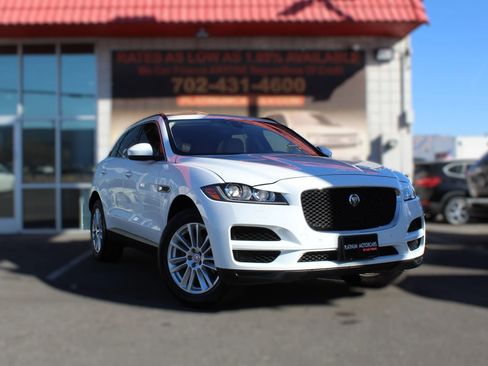 Used 2018 Jaguar F-PACE Prestige image 1