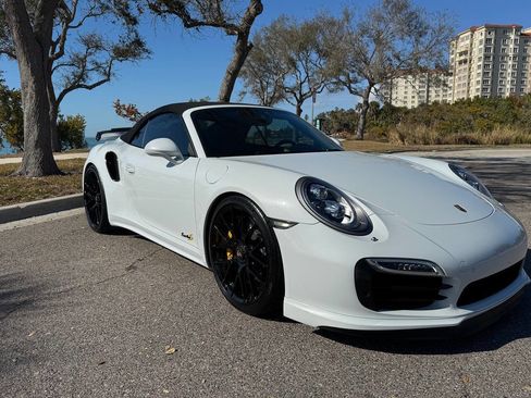 Used 2015 Porsche 911 Turbo S AWD/4WD image 17