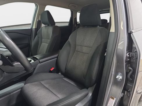 Used 2025 Nissan Rogue SV AWD/4WD image 14