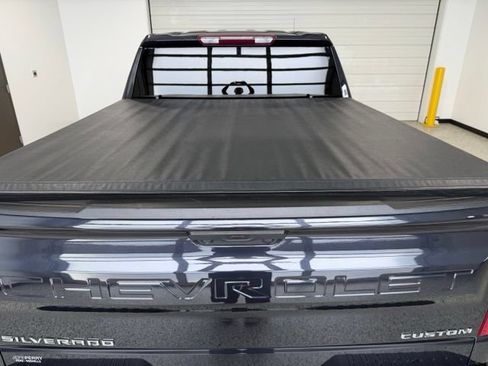 Used 2023 Chevrolet Silverado 1500 Custom AWD/4WD image 26