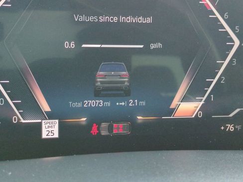 Used 2023 BMW X7 xDrive40i w/ M Sport Package image 11